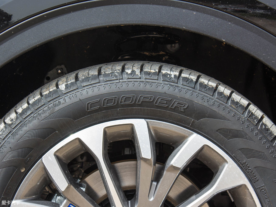 2017H6 ȫ { 2.0T ԄL