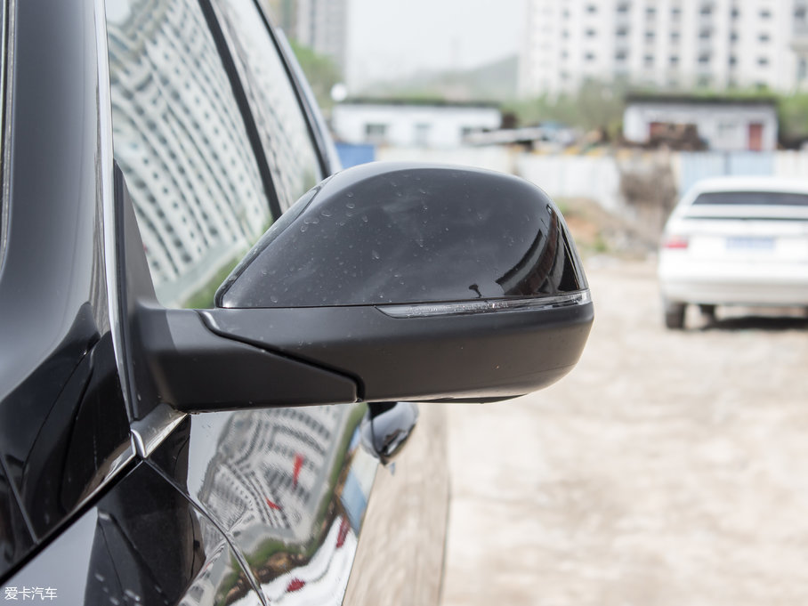 2017H6 ȫ { 2.0T ԄL