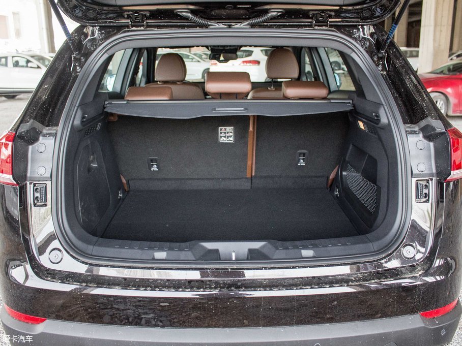 2017H6 ȫ { 2.0T ԄL