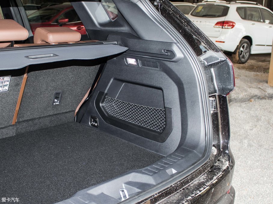 2017H6 ȫ { 2.0T ԄL