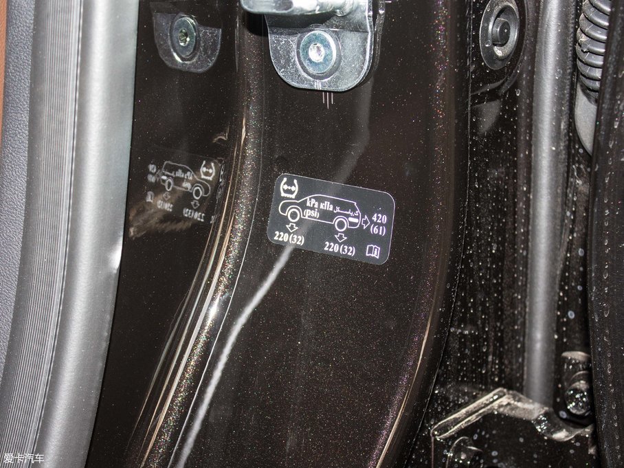 2017H6 ȫ { 2.0T ԄL