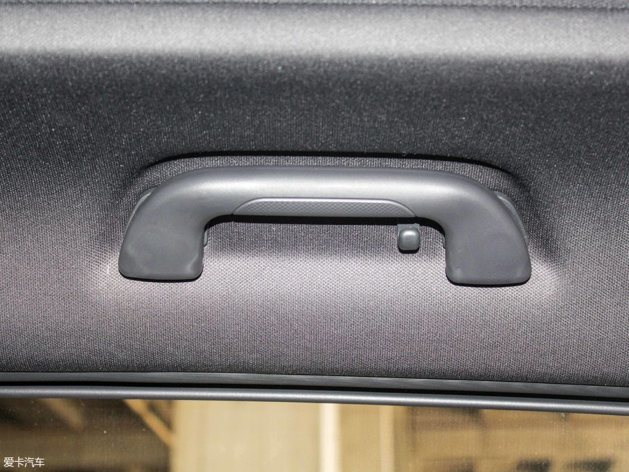 2017H6 ȫ { 2.0T ԄL