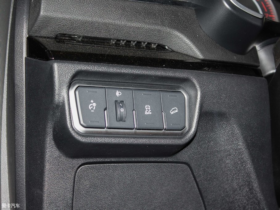 2017H6 ȫ { 2.0T ԄL