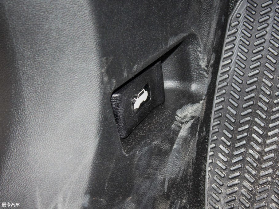 2017H6 ȫ { 2.0T ԄL