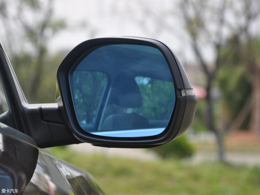 2017H6 ȫ { 2.0T ԄL