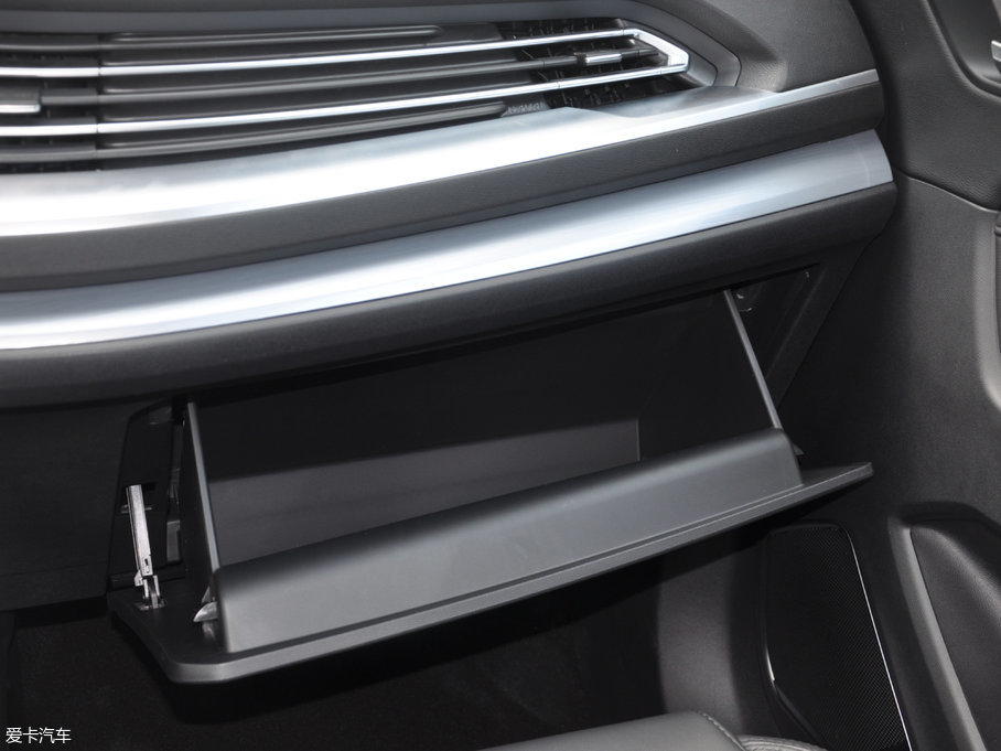 2017H6 ȫ { 2.0T ԄL