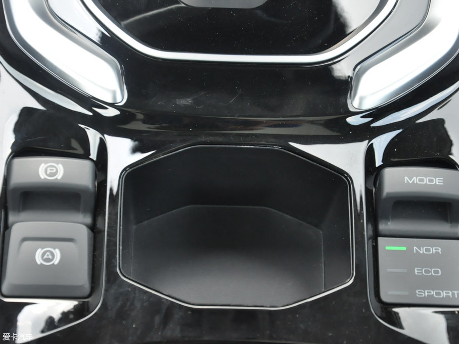 2017H6 ȫ { 2.0T ԄL