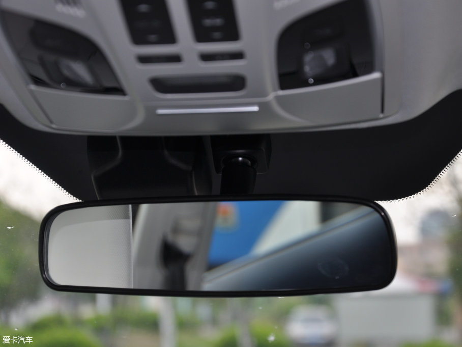 2017H6 ȫ { 2.0T ԄL