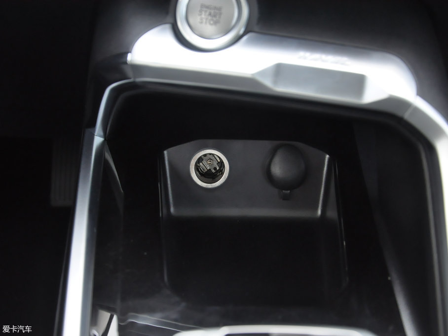 2017H6 ȫ { 2.0T ԄL