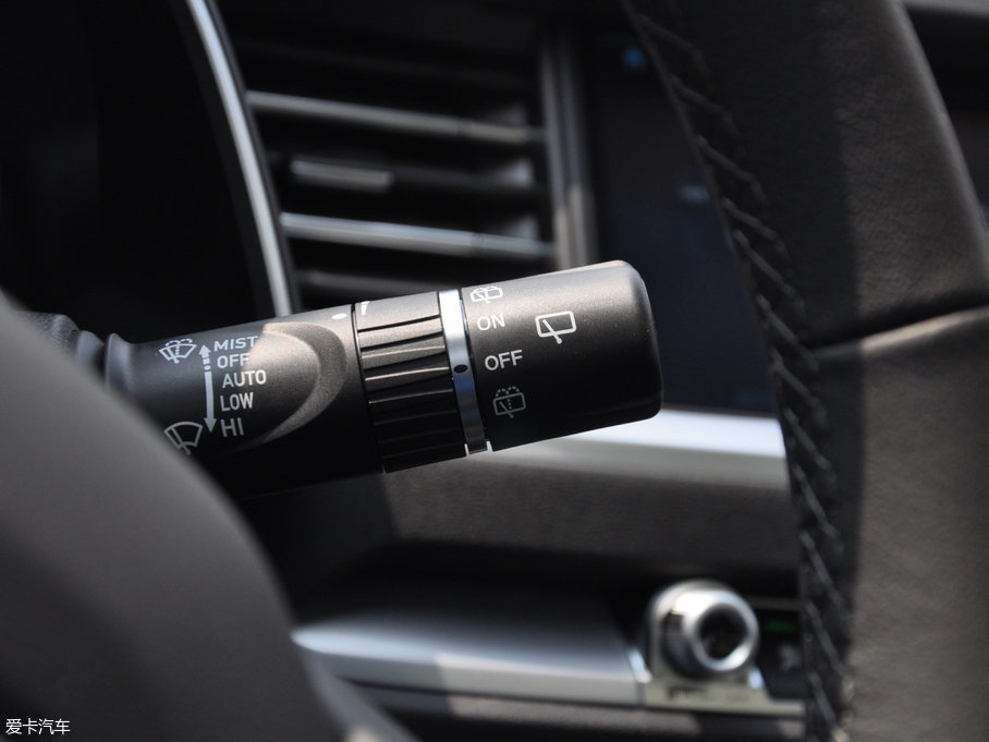 2017H6 ȫ { 2.0T ԄL