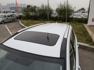 2017款蓝标 运动版 1.5T 手动两驱汽油精英型 车顶