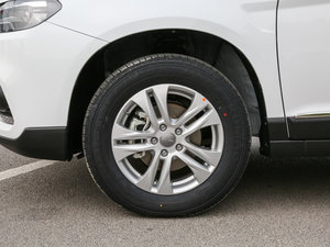 2017款蓝标 运动版 1.5T 手动两驱汽油精英型 轮圈