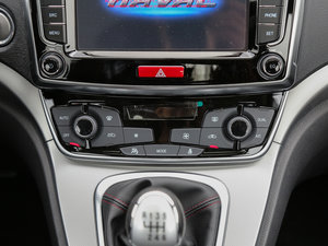 2017款蓝标 运动版 1.5T 手动两驱汽油精英型 空调调节