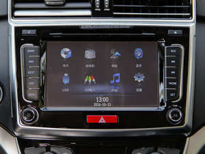 2017款蓝标 运动版 1.5T 手动两驱汽油精英型 中控区