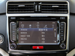 2017款蓝标 运动版 1.5T 手动两驱汽油精英型 中控区