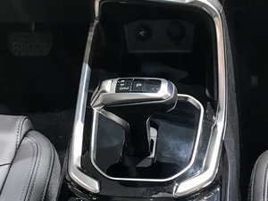 2017款全新 红标 1.3T 自动时尚型 中控区