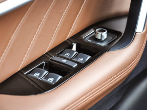 2017ȫ { 2.0T Ԅ {܇ƅ^(q)	