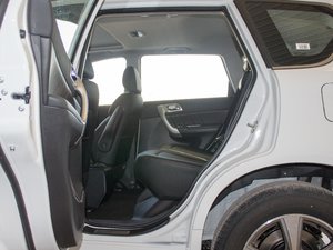 2017款经典版 1.5T 自动两驱精英型 后排空间