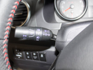 2017 1.5T ԄӃ򌾫Ӣ п؅^