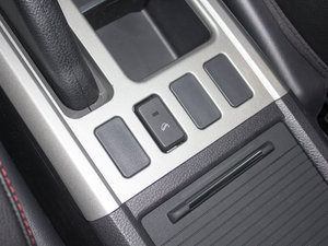 2017 1.5T ԄӃ򌾫Ӣ п؅^