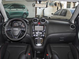 2017款经典版 1.5T 自动两驱精英型 内饰全景