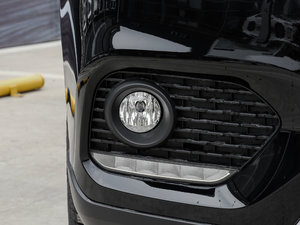 2017{ \Ӱ 1.5T ԄӃͺA ^