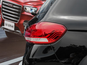 2017{ \Ӱ 1.5T ԄӃͺA ^