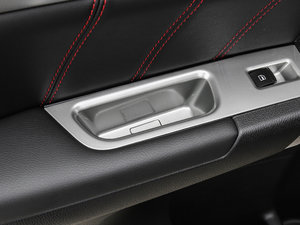 2017{ \Ӱ 1.5T ԄӃͺA g