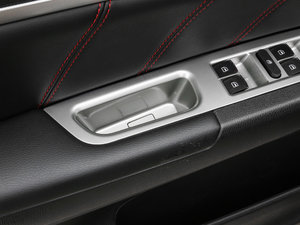 2017{ \Ӱ 1.5T ԄӃͺA g