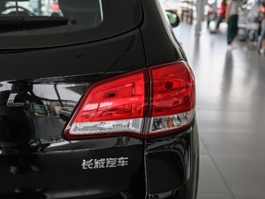 2017款经典版 1.5T 手动两驱精英型 尾灯