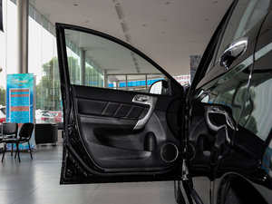 2017款经典版 1.5T 手动两驱精英型 驾驶位车门