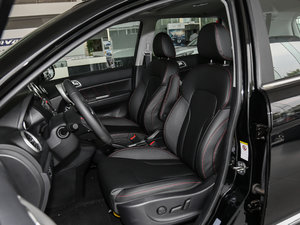 2017款经典版 1.5T 手动两驱精英型 主驾驶座椅