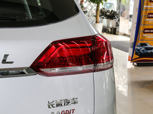 2017款全新 蓝标 2.0T 自动智尚型 尾灯