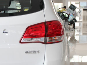 2017款经典版 1.5T 自动两驱都市型 尾灯