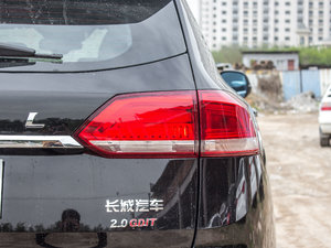 2017款全新 蓝标 2.0T 自动风尚型 尾灯
