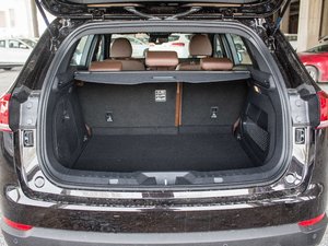 2017款全新 蓝标 2.0T 自动风尚型 行李厢空间