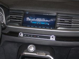 2017款全新 蓝标 2.0T 自动风尚型 空调出风口