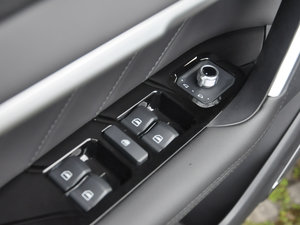 2017ȫ { 2.0T ԄL {܇ƅ^	