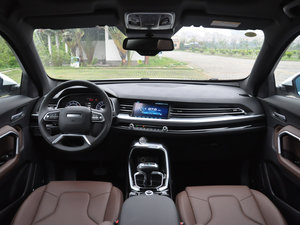 2017款全新 蓝标 2.0T 自动智尚型 中控区