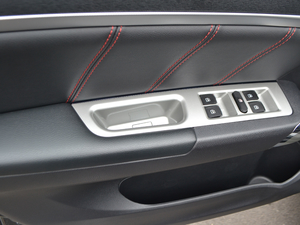 2017t \Ӱ 1.5T ԄӃA g