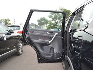 2017款红标 运动版 1.5T 自动两驱豪华型 左后车门