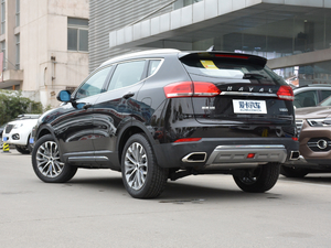 2017款全新 蓝标 1.5T 自动智尚型 左后45度