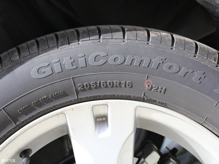 2017�����H1 �t��(bi��o) 1.5L AMT���m��