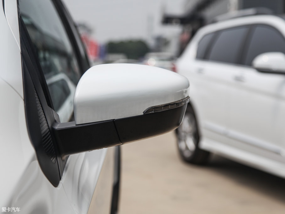 2017H1 { 1.5L ԄӘ˜