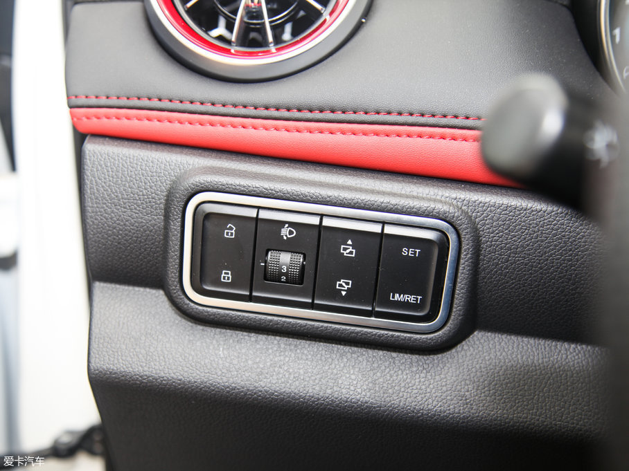 2017H1 { 1.5L ԄӘ˜