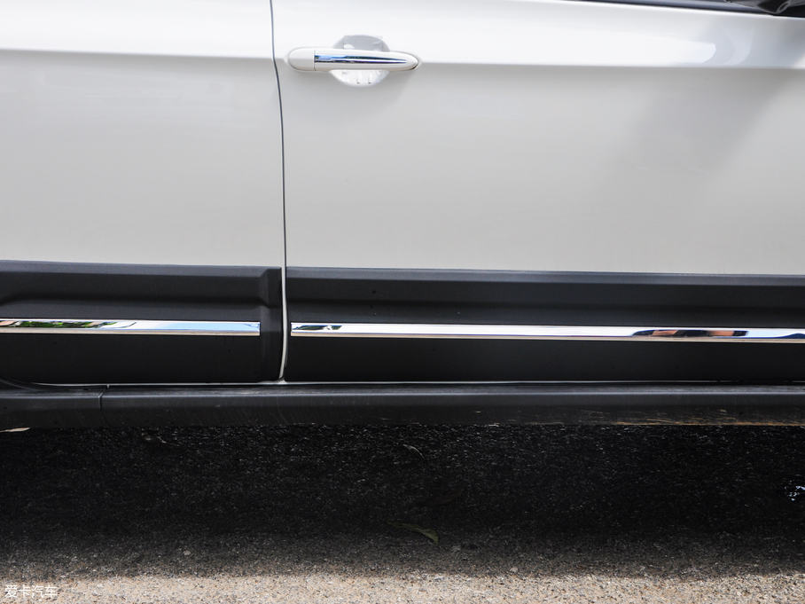 2017�����H1 �{�� 1.5L �քӺ��A��