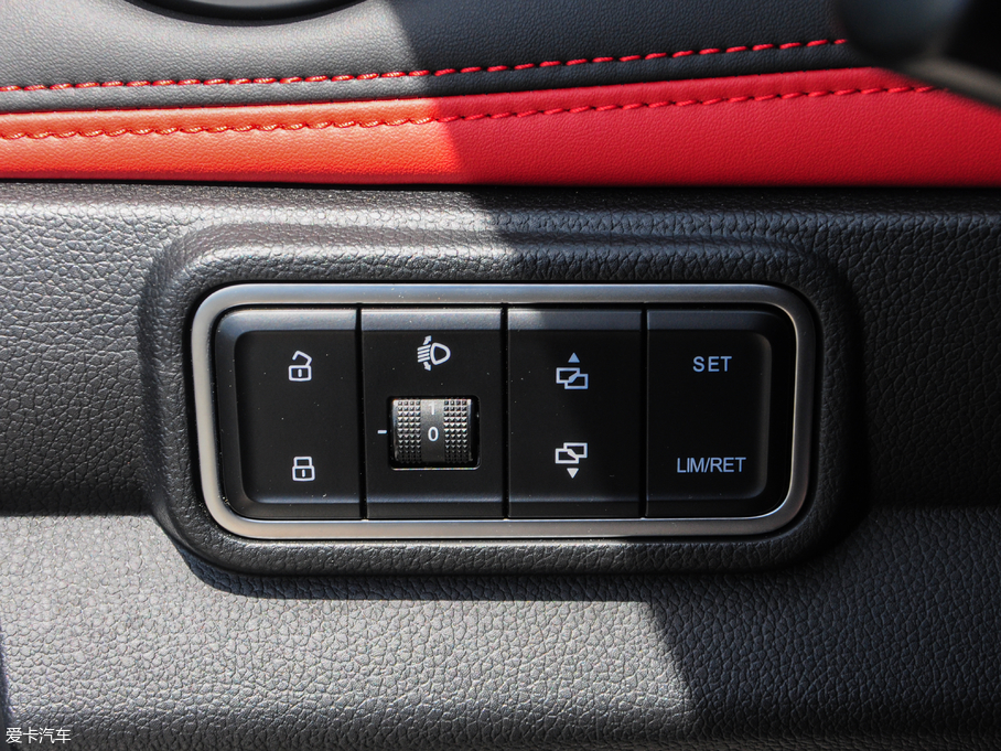 2017H1 {(ln)(bio) 1.5L քӺA