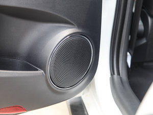 2017款蓝标 1.5L 自动标准型 空间座椅