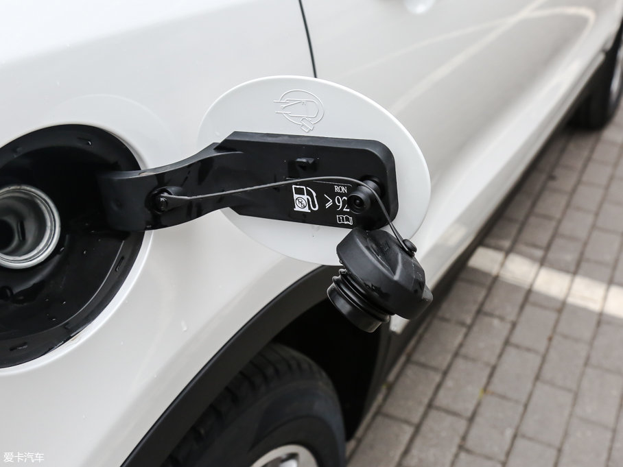 2017H7 L {(ln)(bio) 2.0T ԄF