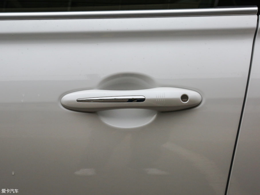 2017H7 L {(ln)(bio) 2.0T Ԅ(dng)F